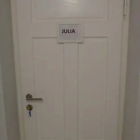 Romeo & Julia Luxury Apartments- Walking Distance To Main Square * 克拉科夫